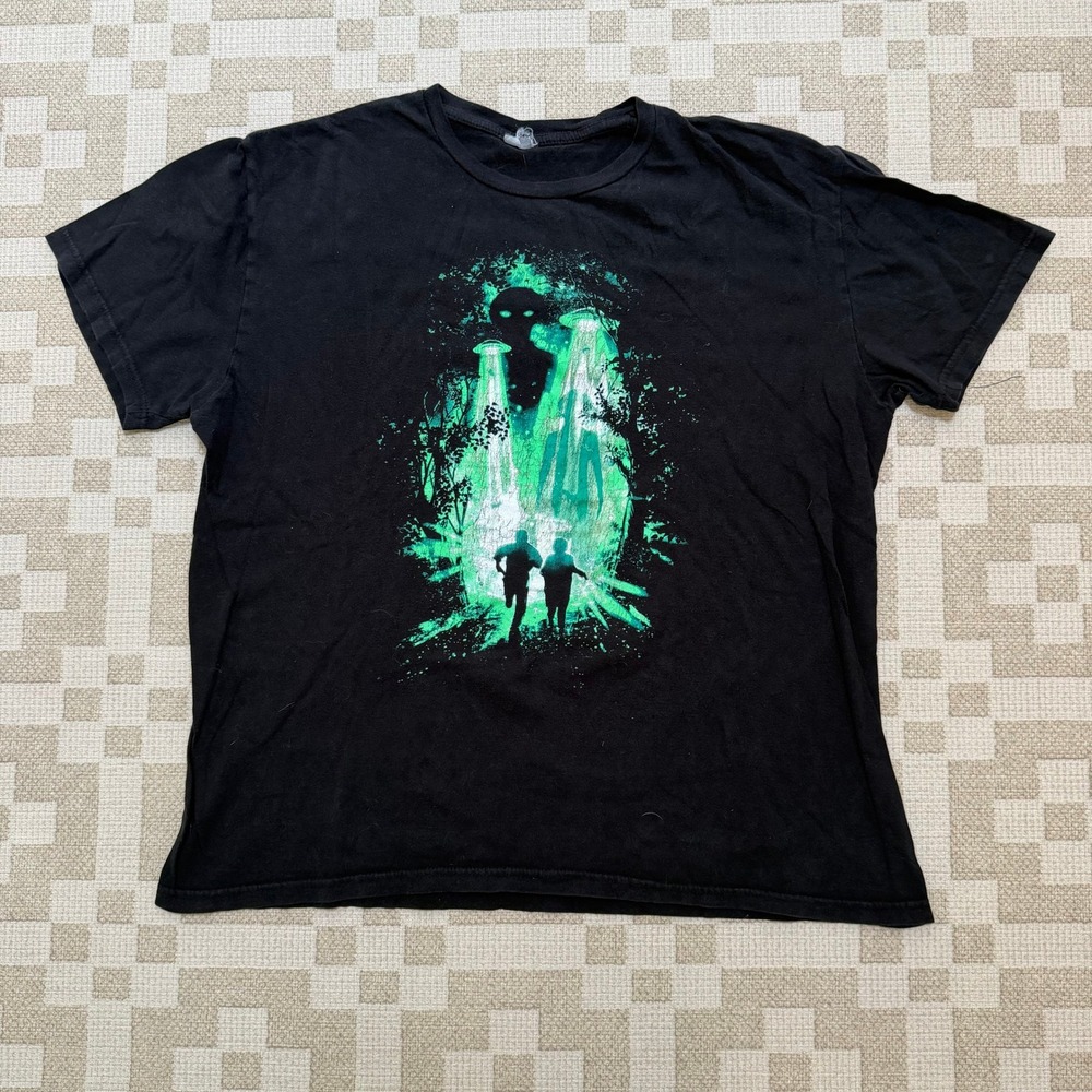 Alien Abduction UFO Sci-Fi Graphic T-Shirt Black Neon Green Boxy Fit M/L